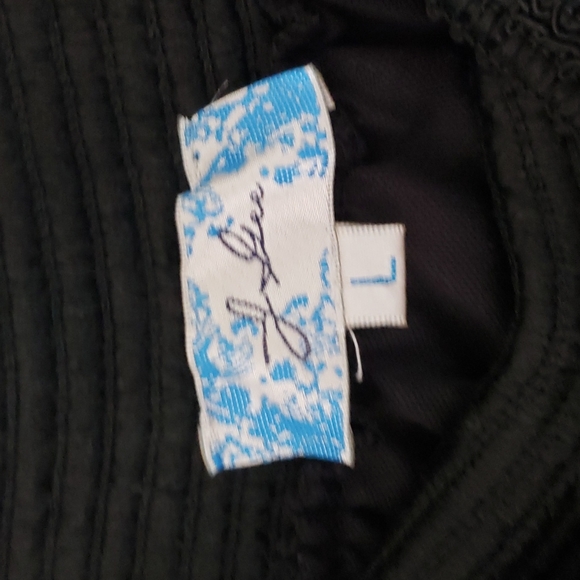 Beautiful skirt only worn once - Picture 4 of 4